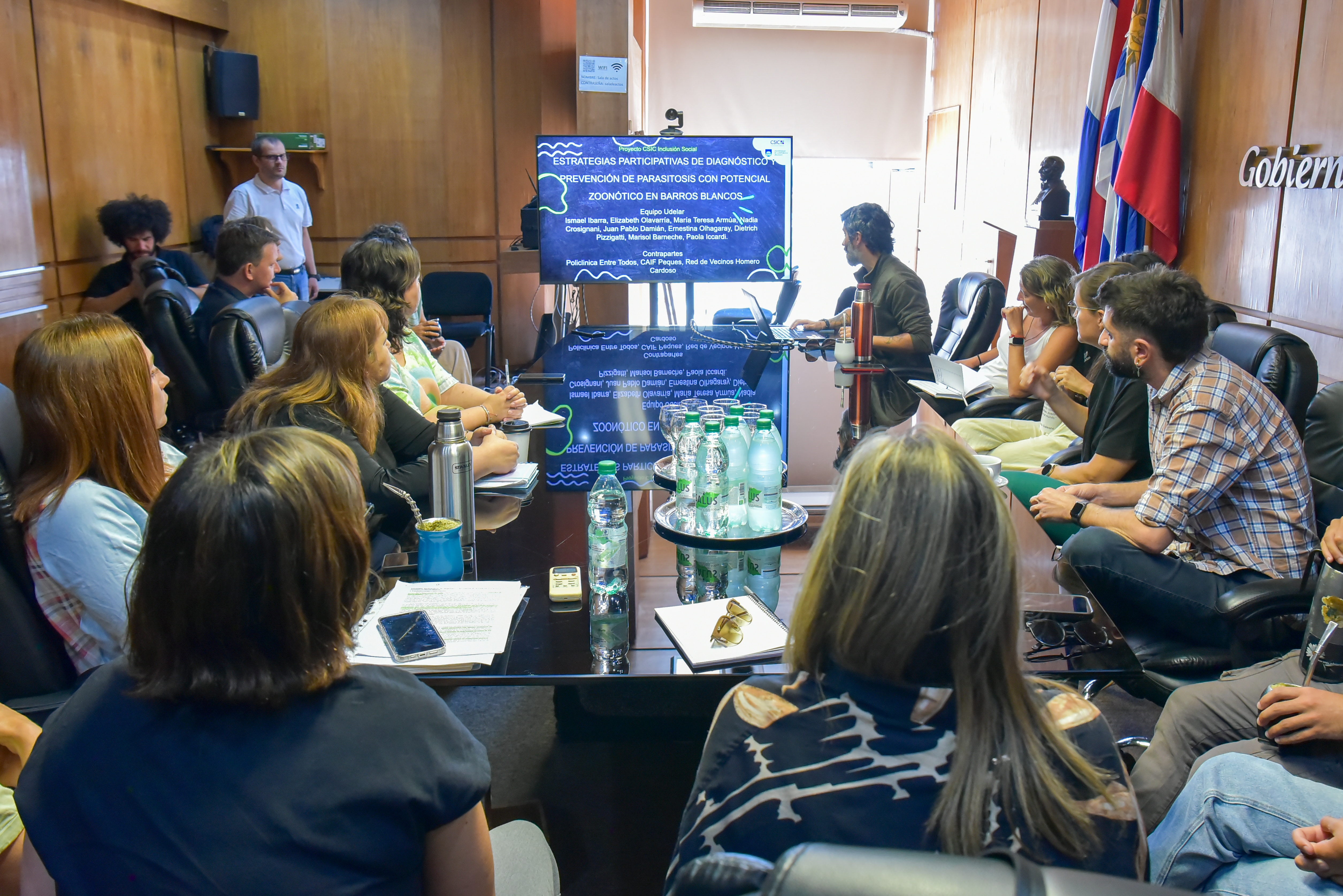 Presentación del proyecto Estrategias participativas de diagnóstico y prevención de parasitosis con potencial zoonótico