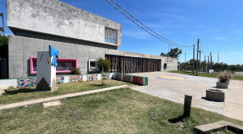 Intendenta Garrido visitó la Escuela  Nº 297 Elsa Meneghetti Fabris, en el marco del Mes de las Mujeres