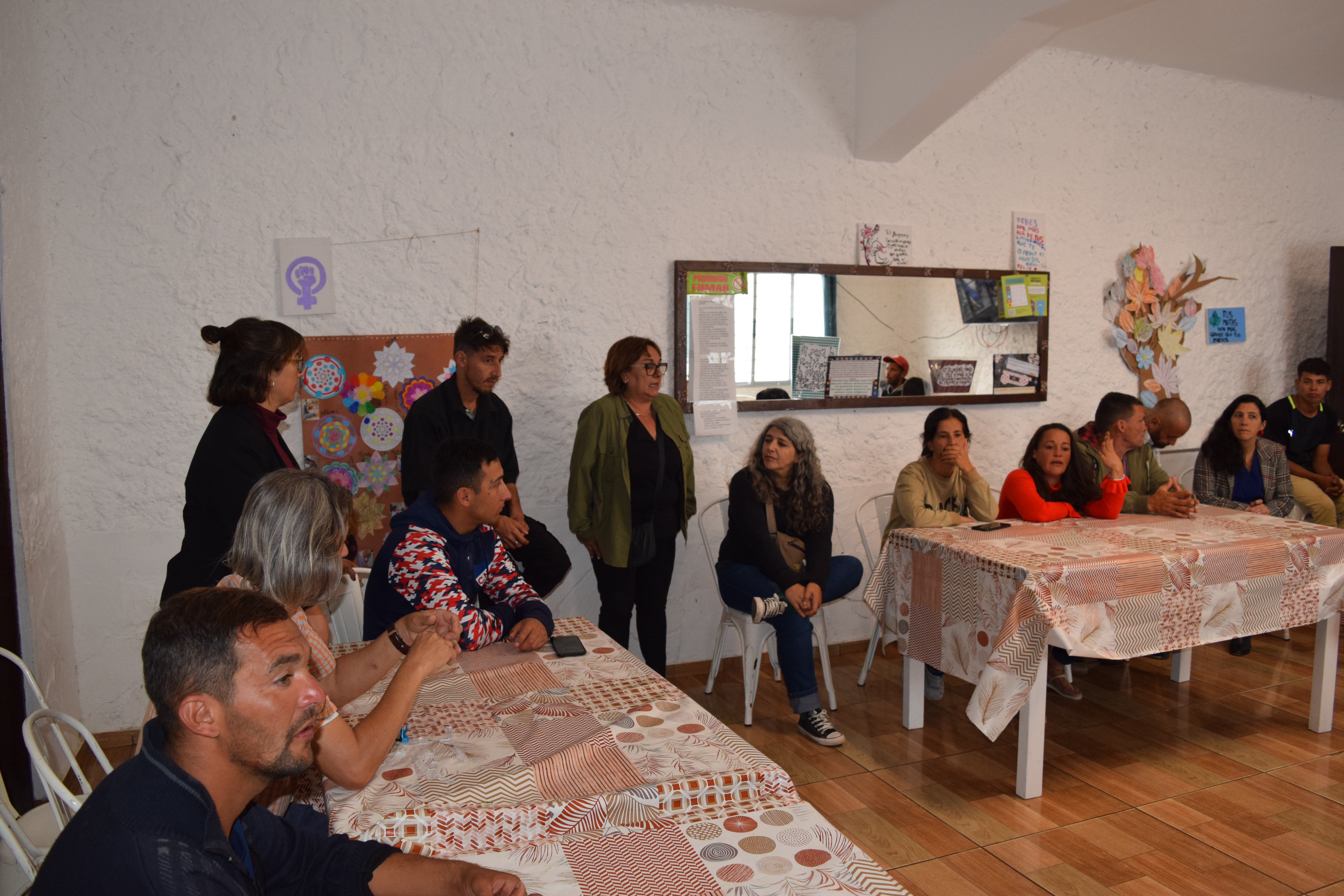 Autoridades visitaron el centro La Otra Esquina en Las Piedras