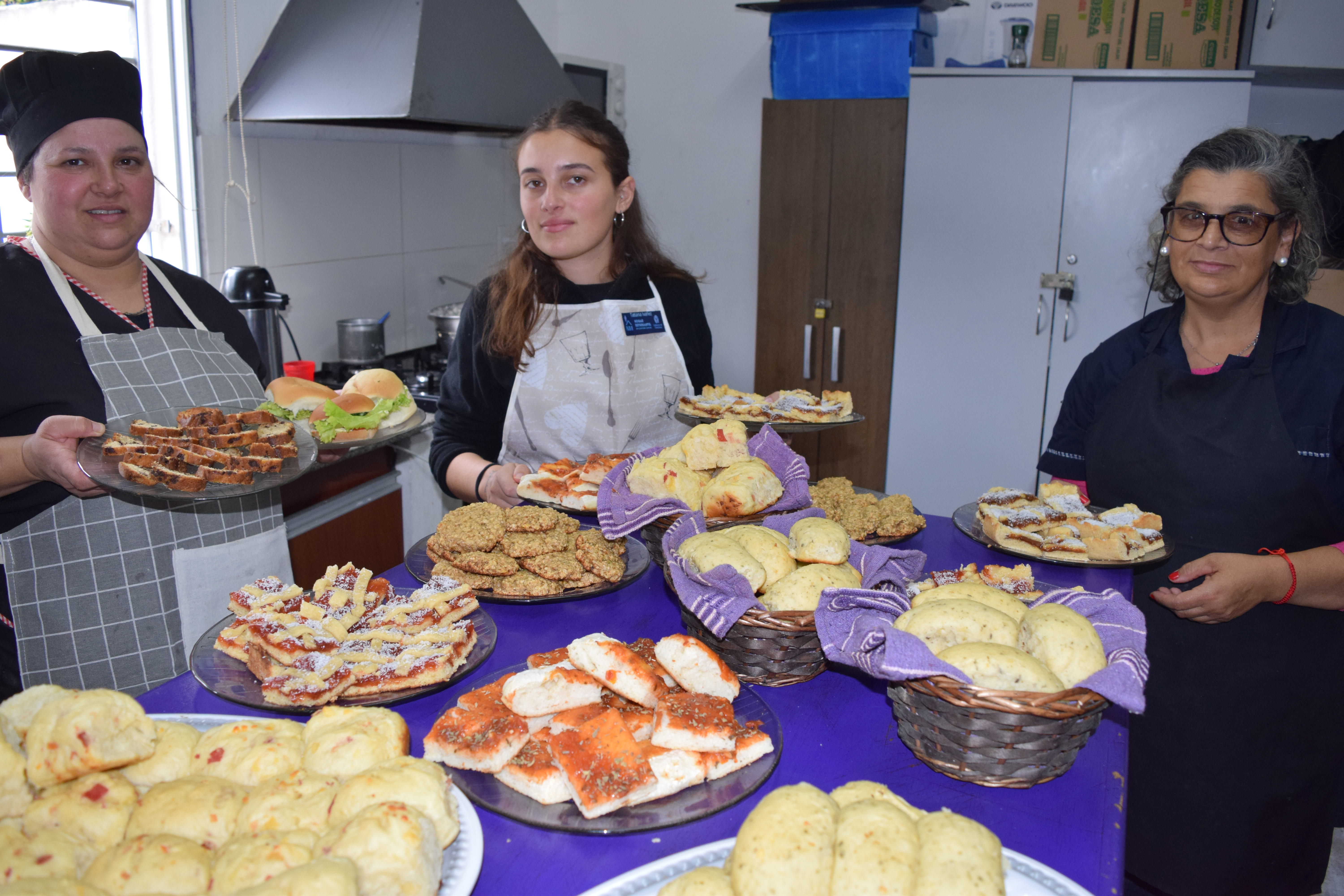 Autoridades visitaron el centro La Otra Esquina en Las Piedras