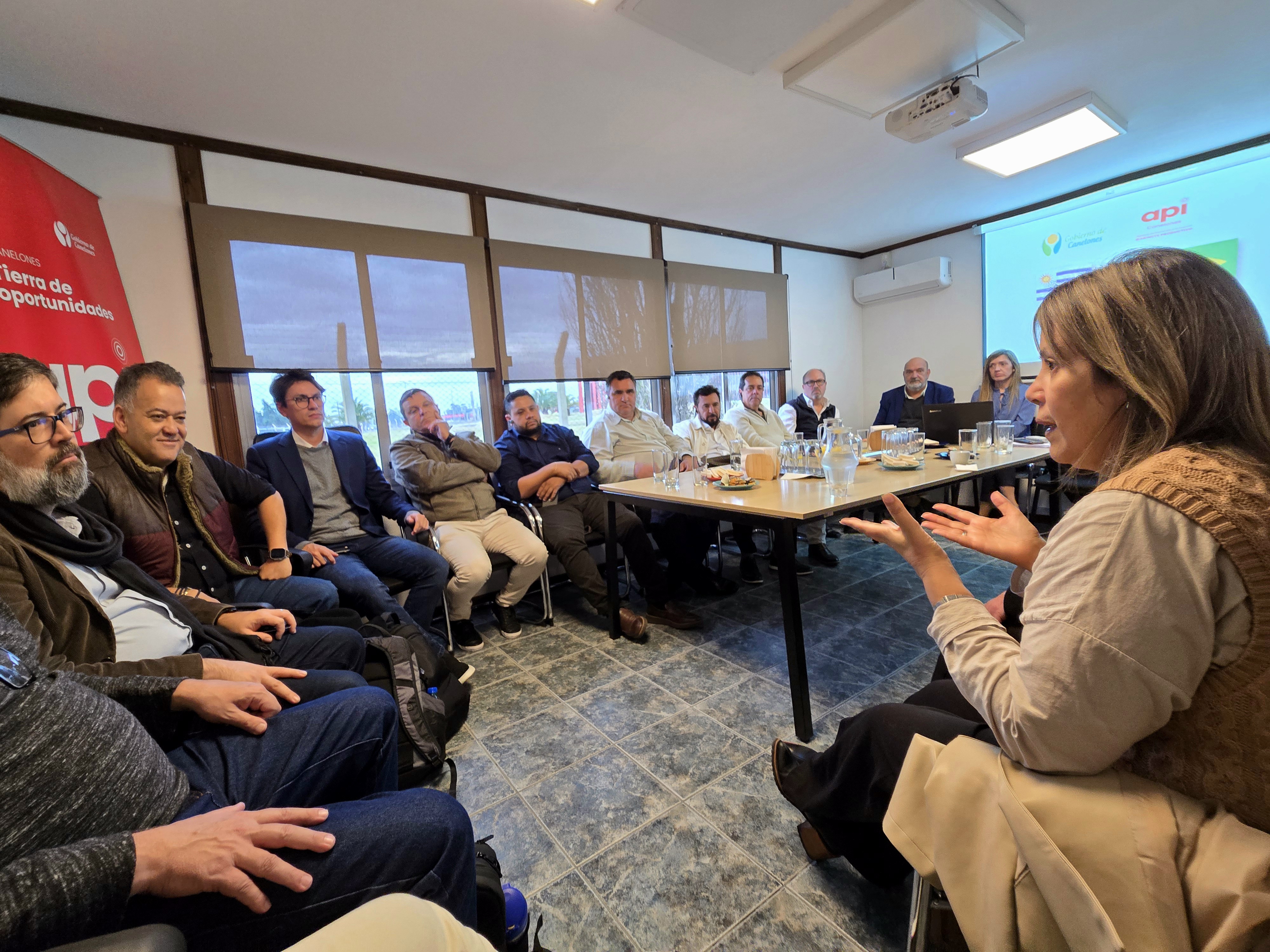 Autoridades de Canelones reciben delegación de Minas Gerais para fortalecer vínculos de cooperación
