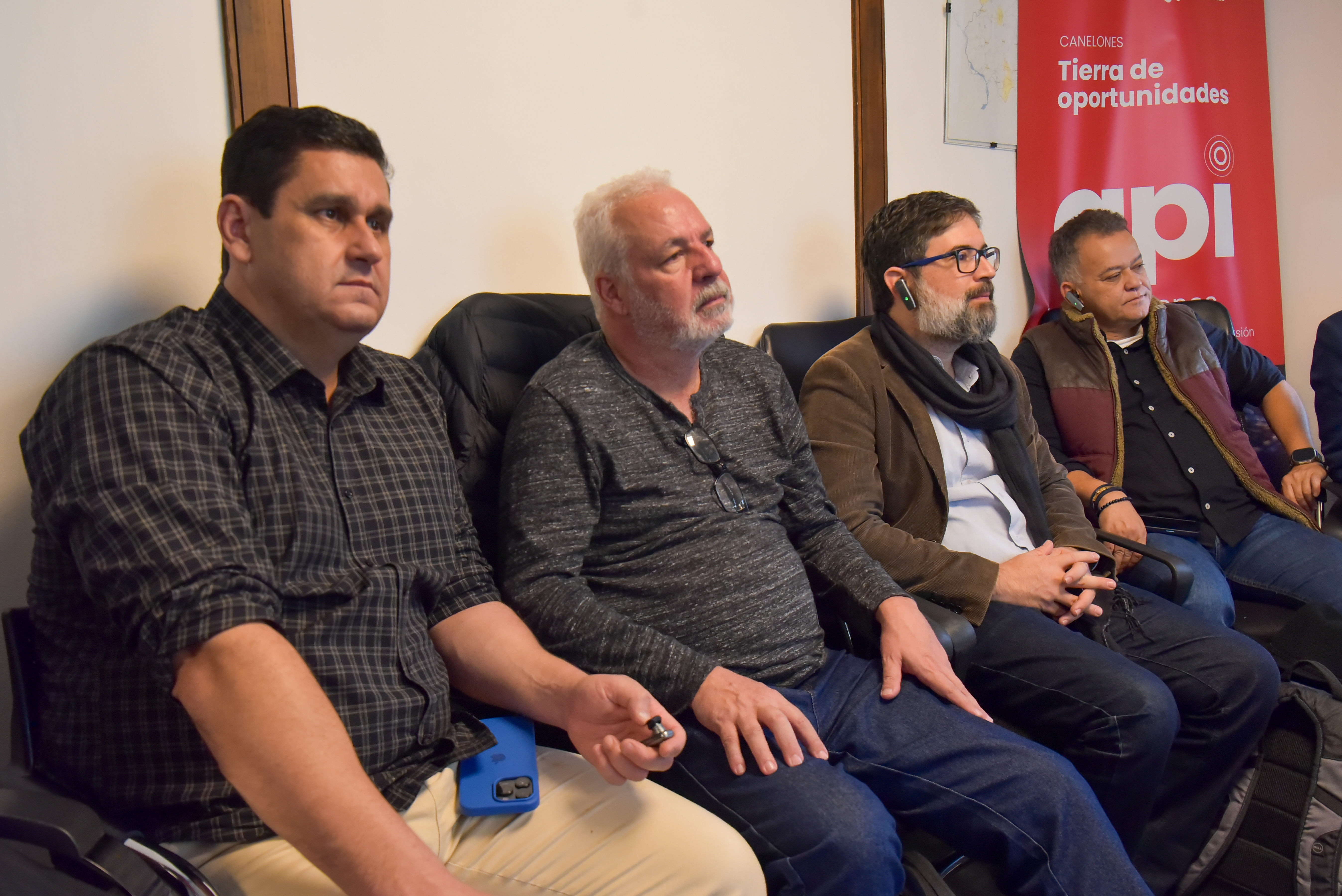 Autoridades de Canelones reciben delegación de Minas Gerais para fortalecer vínculos de cooperación