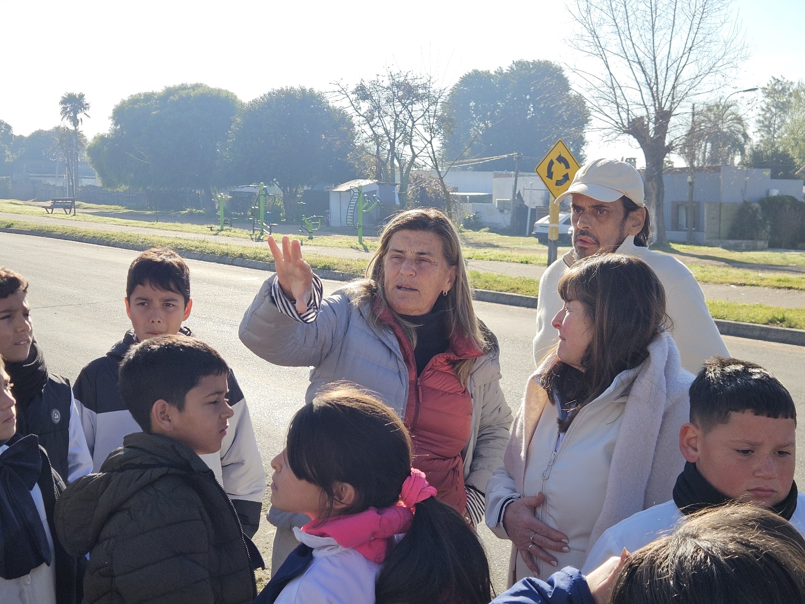 Infancias y adolescencias llenaron de color los muros de Canelones junto a Agó Páez Vilaró