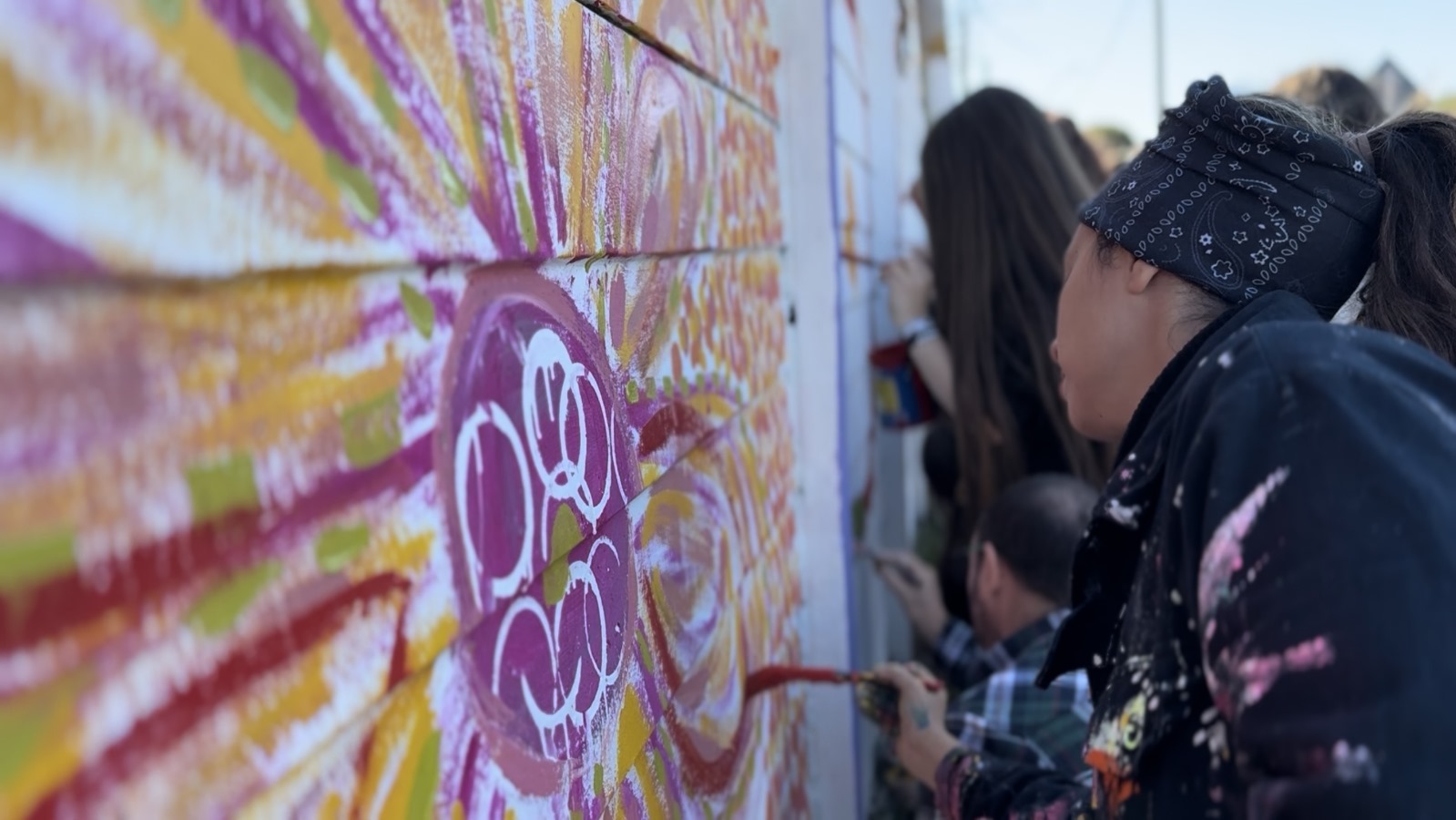 Infancias y adolescencias llenaron de color los muros de Canelones junto a Agó Páez Vilaró
