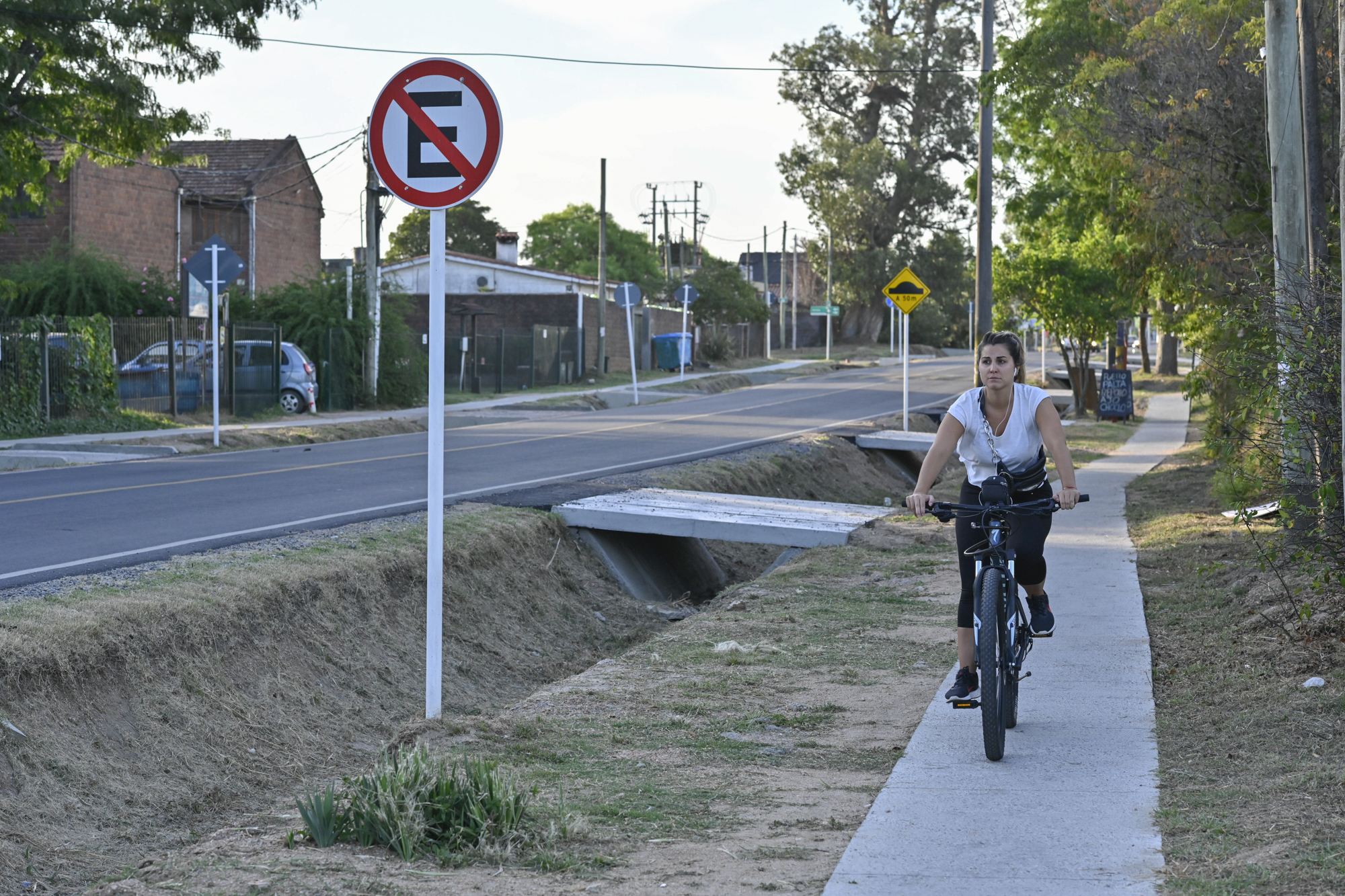 Se inauguró una importante obra sobre Márquez Castro desde Av. Giannattasio hasta la Ruta Interbalnearia Se inauguró una importante obra sobre Márquez Castro desde Av. Giannattasio hasta la Ruta Interbalnearia