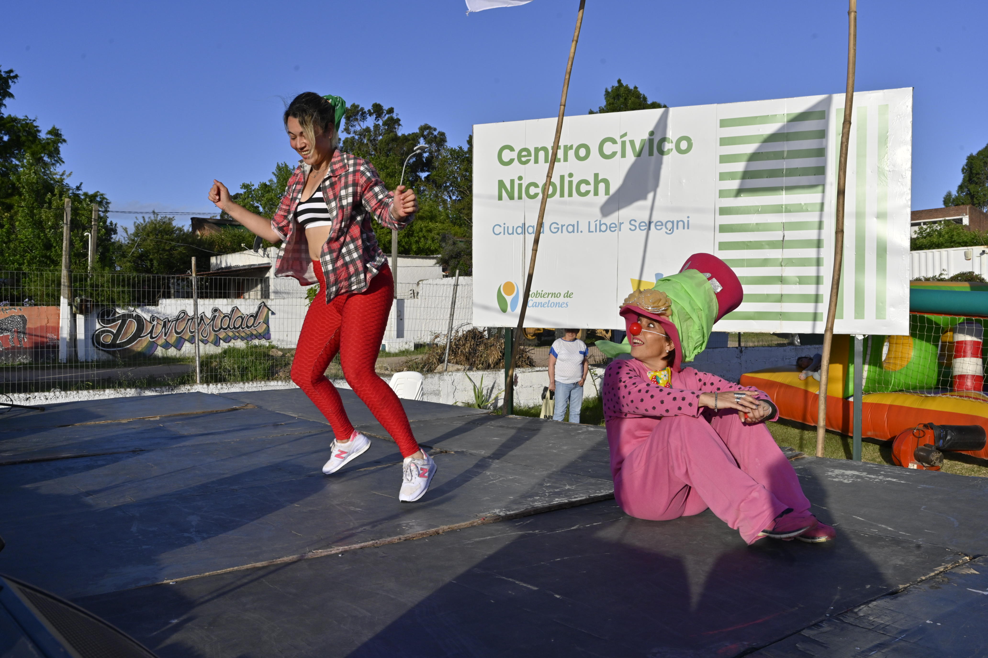 En Nicolich se celebró Festejarte, un festival que congregó a artistas, gastronómicos y artesanos En Nicolich se celebró Festejarte, un festival que congregó a artistas, gastronómicos y artesanos