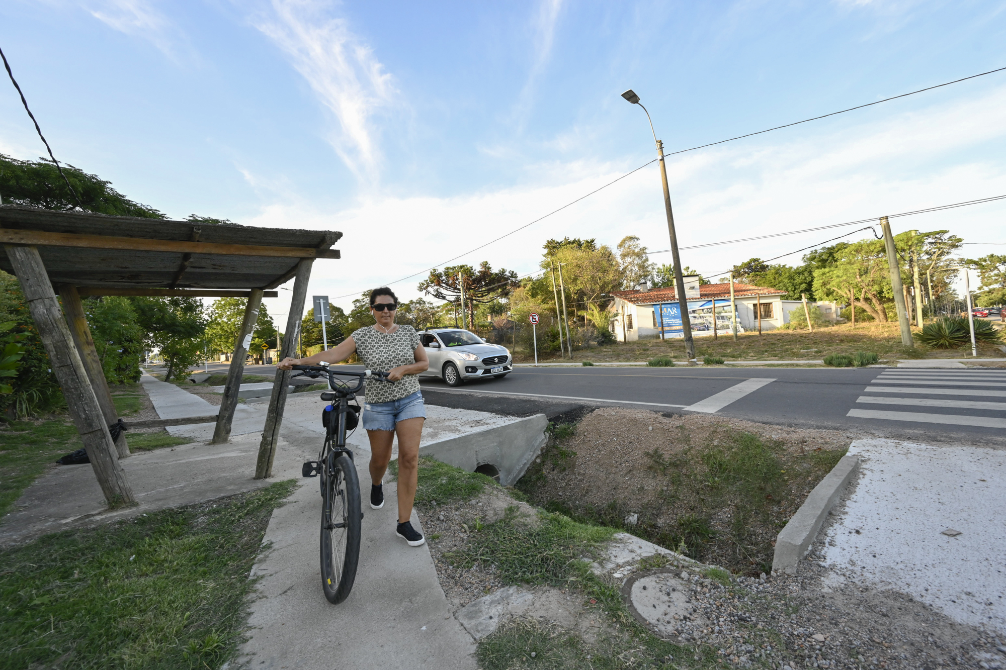 Se inauguró una importante obra sobre Márquez Castro desde Av. Giannattasio hasta la Ruta Interbalnearia Se inauguró una importante obra sobre Márquez Castro desde Av. Giannattasio hasta la Ruta Interbalnearia