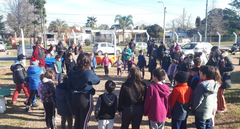 Niños y niñas de Ciudad de la Costa disfrutaron de la magia del encuentro con Las Julietas Niños y niñas de Ciudad de la Costa disfrutaron de la magia del encuentro con Las Julietas