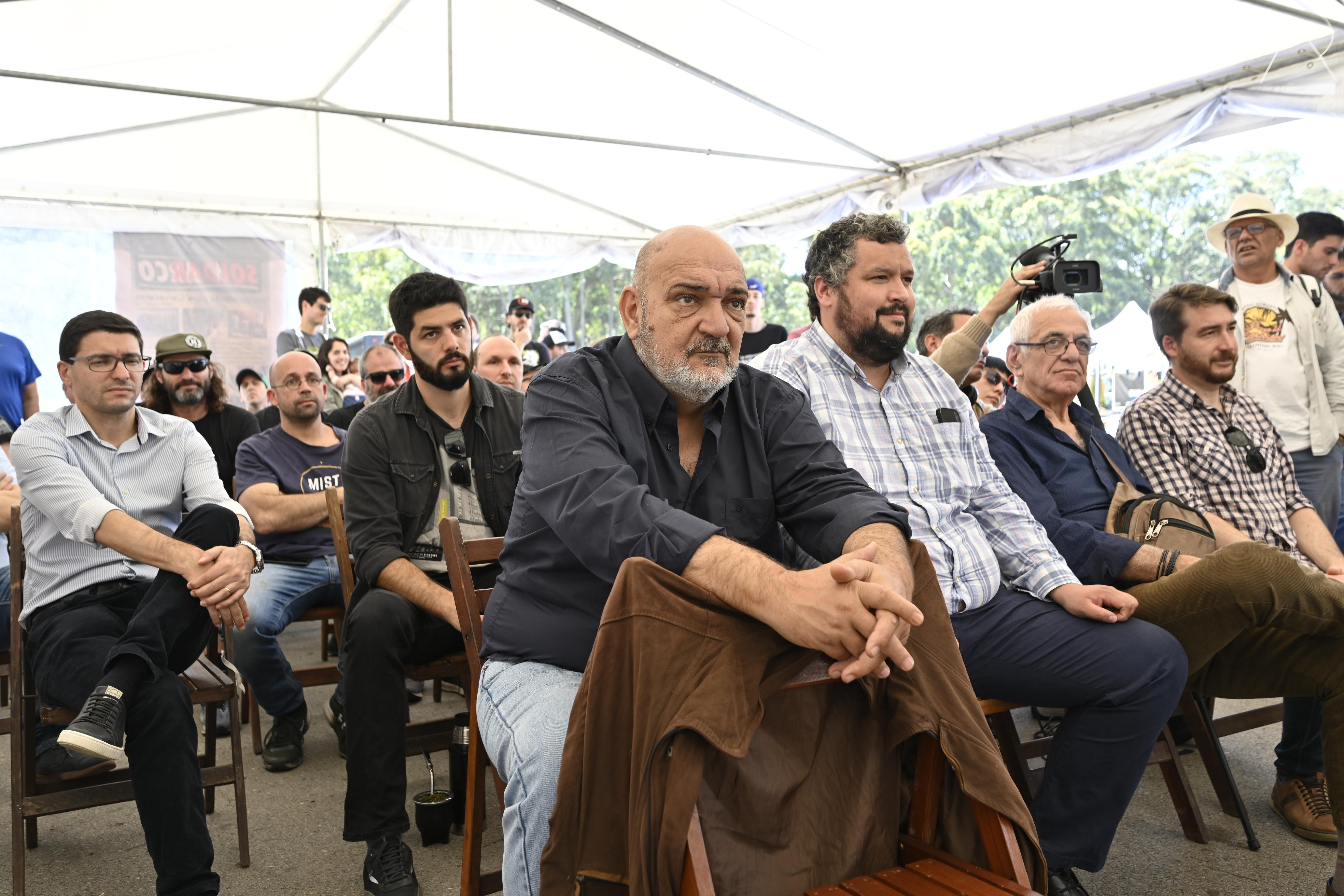 Presentación del sello que la identifica a la cervecería artesanal Presentación del sello que la identifica a la cervecería artesanal