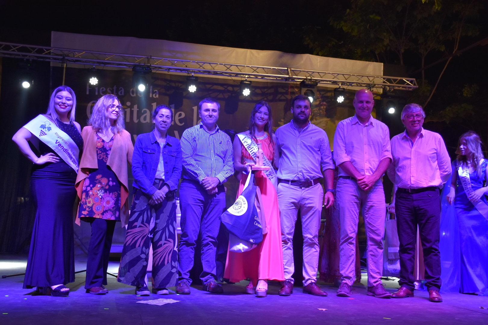  Autoridades departamentales, nacionales, Representantes Departamentales de la Vendimia
