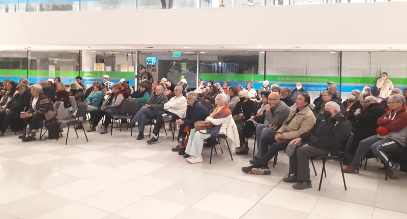 Charla sobre la dictadura cívico-militar organizada por la Comisión Memorias de la Costa Charla sobre la dictadura cívico-militar organizada por la Comisión Memorias de la Costa