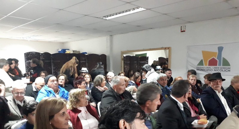 Con gran concurrencia, se realizó la Feria del Libro Canelones te leo y el Paseo Multicultural en el Centro Cívico Nicolich Con gran concurrencia, se realizó la Feria del Libro Canelones te leo y el Paseo Multicultural en el Centro Cívico Nicolich