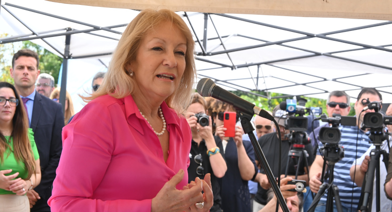 Intendenta de Montevideo, Carolina Cosse, en inauguración del monumento en homenaje al artista Juan Antonio “Cacho” Cavo Intendenta de Montevideo, Carolina Cosse, en inauguración del monumento en homenaje al artista Juan Antonio “Cacho” Cavo