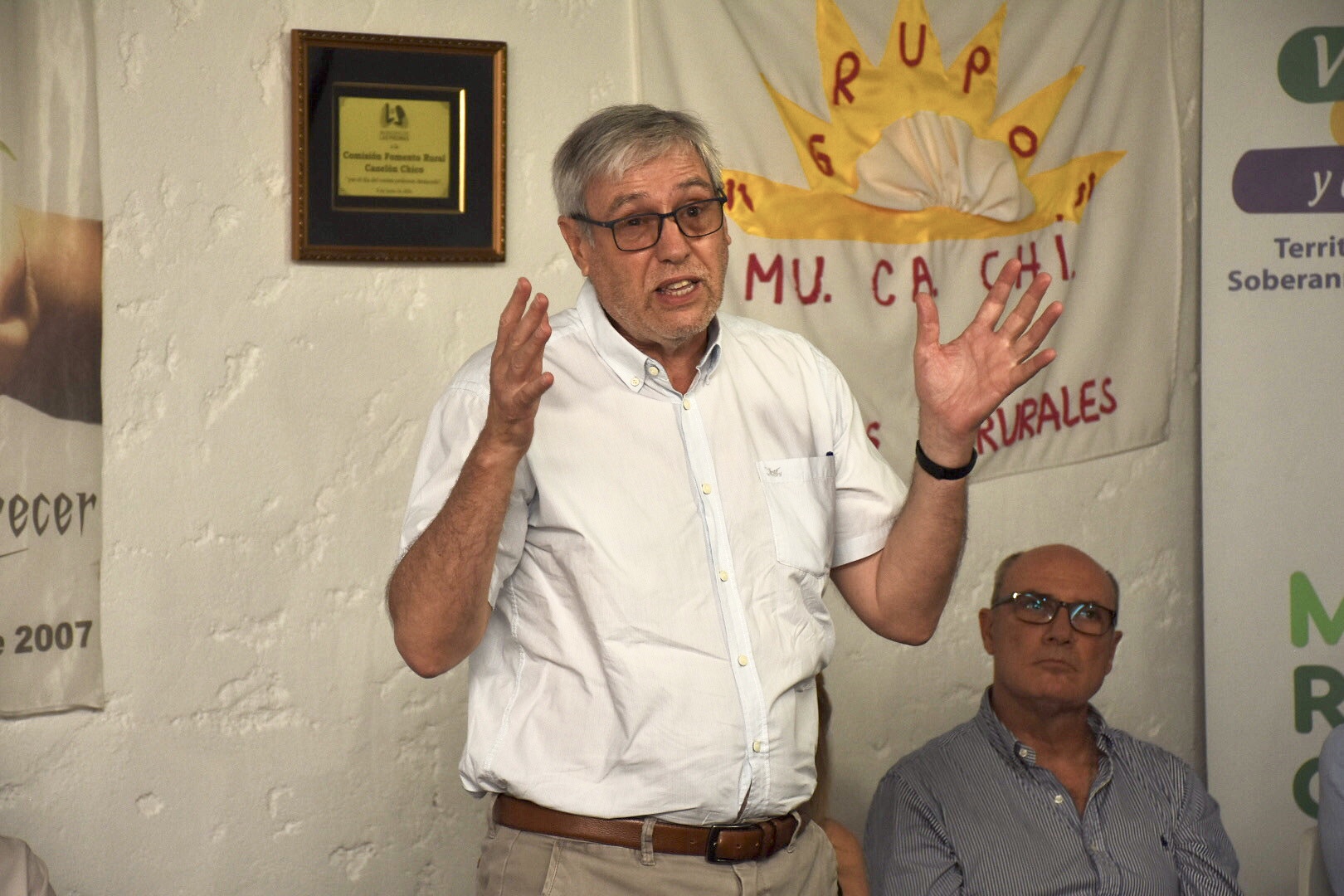 Presidente de OSE, Raúl Montero en la firma de convenio tripartito entre la Intendencia de Canelones, OSE y la comisión de vecinos y vecinas de Canelón Chico Presidente de OSE, Raúl Montero en la firma de convenio tripartito entre la Intendencia de Canelones, OSE y la comisión de vecinos y vecinas de Canelón Chico