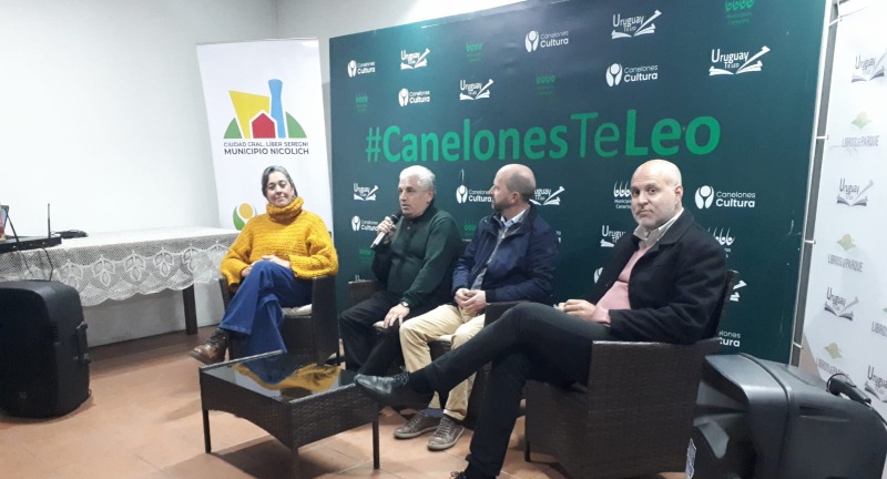 Con gran concurrencia, se realizó la Feria del Libro Canelones te leo y el Paseo Multicultural en el Centro Cívico Nicolich Con gran concurrencia, se realizó la Feria del Libro Canelones te leo y el Paseo Multicultural en el Centro Cívico Nicolich