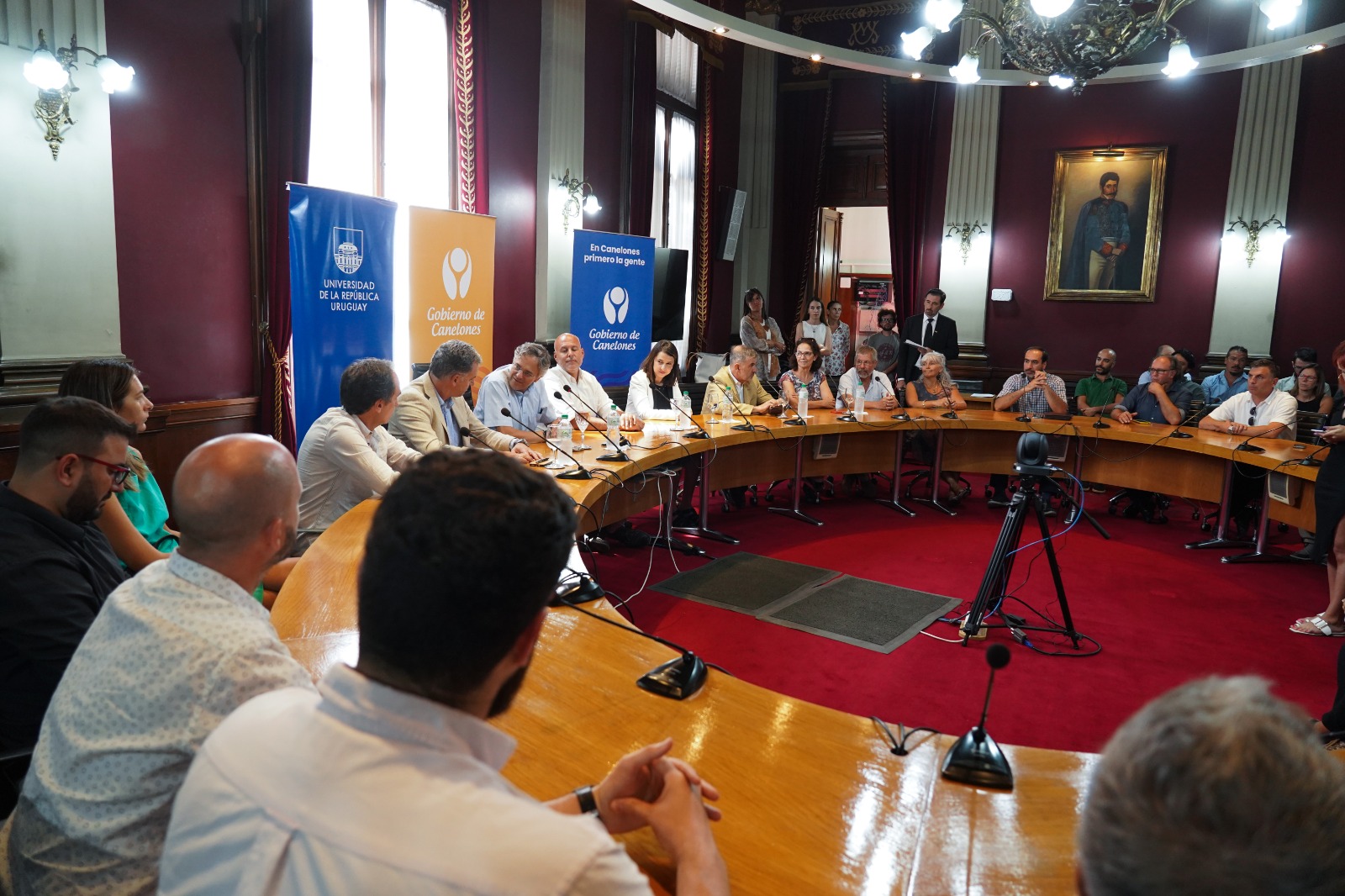 Intendencia de Canelones y Universidad de la República suscribieron varios convenios para la realización de distintos proyectos Intendencia de Canelones y Universidad de la República suscribieron varios convenios para la realización de distintos proyectos