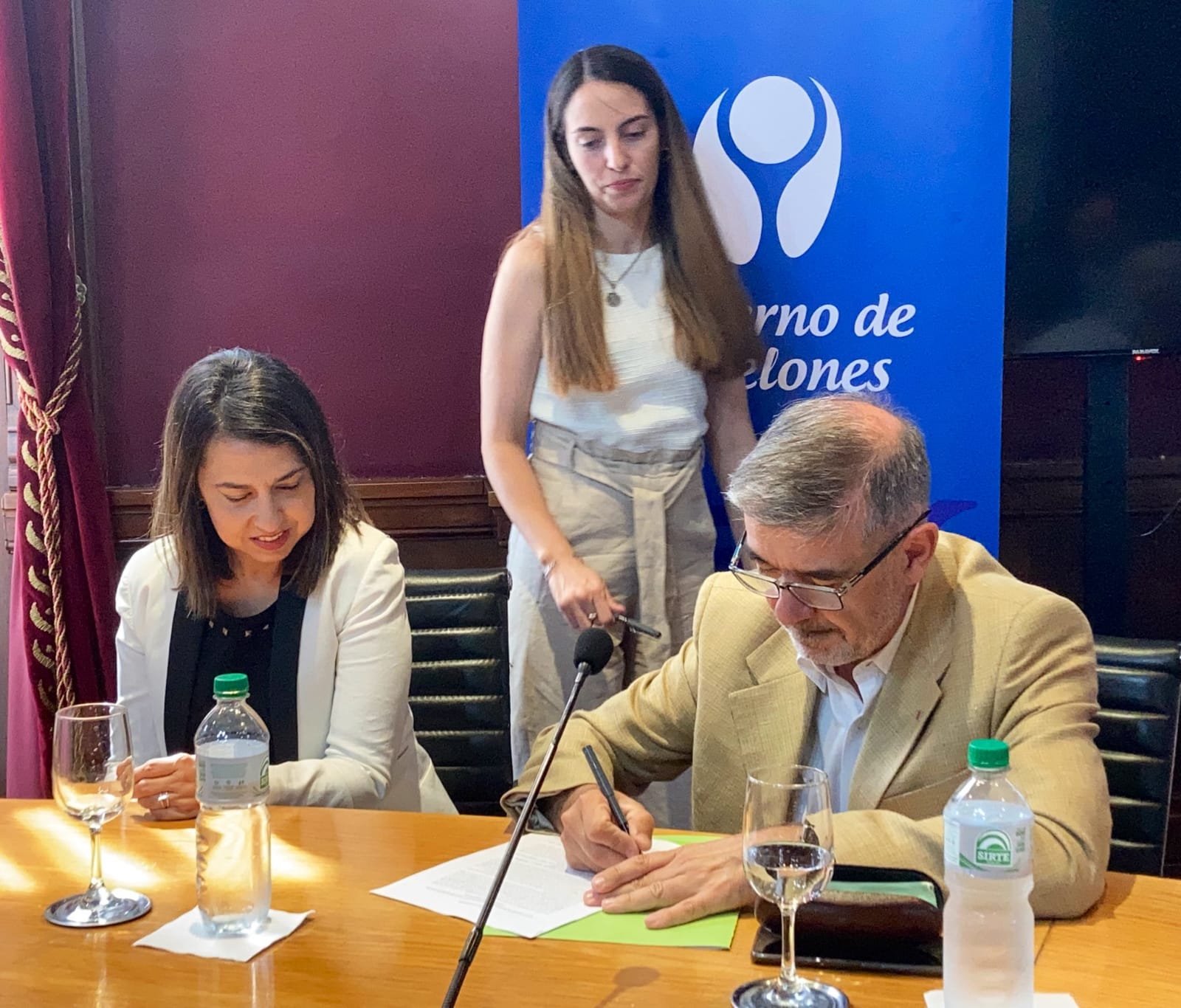 Intendencia de Canelones y Universidad de la República suscribieron varios convenios para la realización de distintos proyectos Intendencia de Canelones y Universidad de la República suscribieron varios convenios para la realización de distintos proyectos