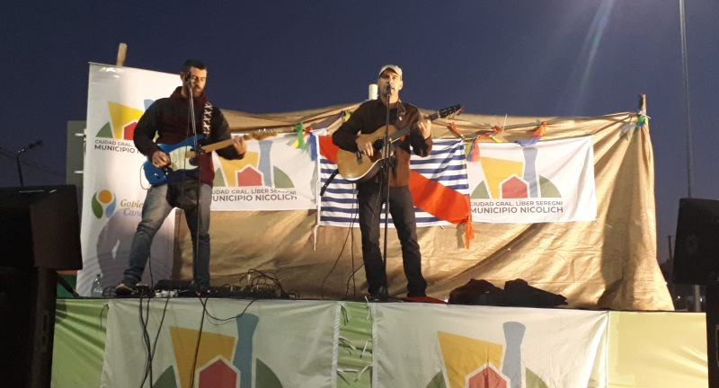 Con gran concurrencia, se realizó la Feria del Libro Canelones te leo y el Paseo Multicultural en el Centro Cívico Nicolich Con gran concurrencia, se realizó la Feria del Libro Canelones te leo y el Paseo Multicultural en el Centro Cívico Nicolich