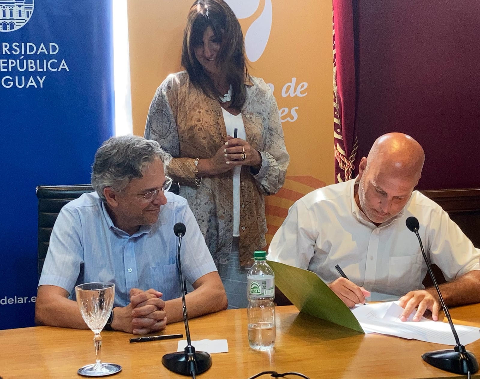 Intendencia de Canelones y Universidad de la República suscribieron varios convenios para la realización de distintos proyectos Intendencia de Canelones y Universidad de la República suscribieron varios convenios para la realización de distintos proyectos