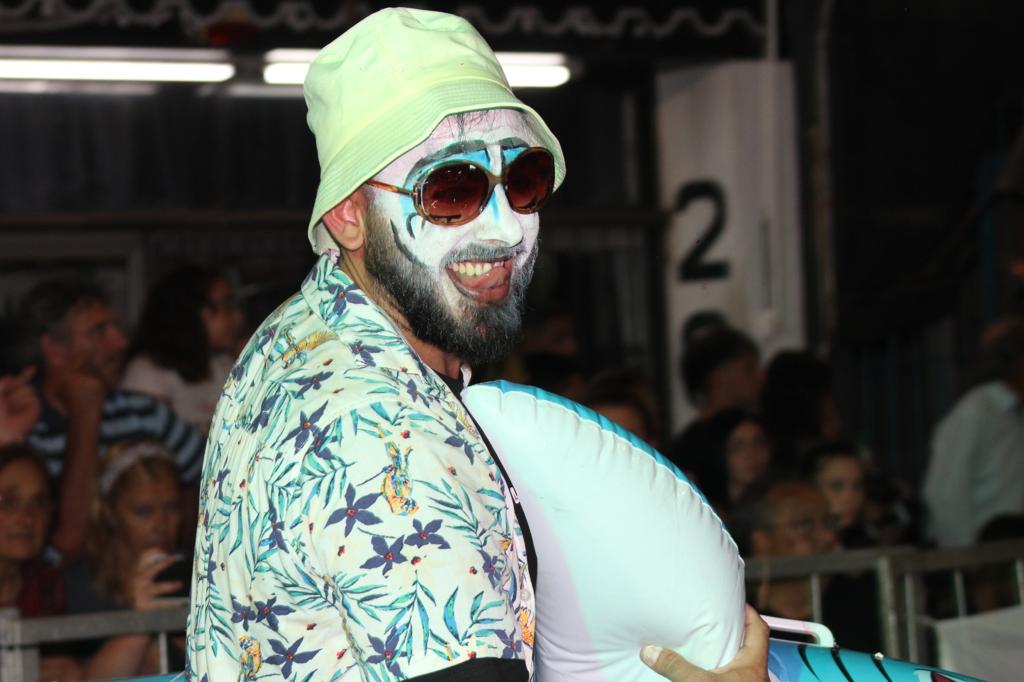 Se realizó el desfile inaugural de Carnaval en Canelones Se realizó el desfile inaugural de Carnaval en Canelones