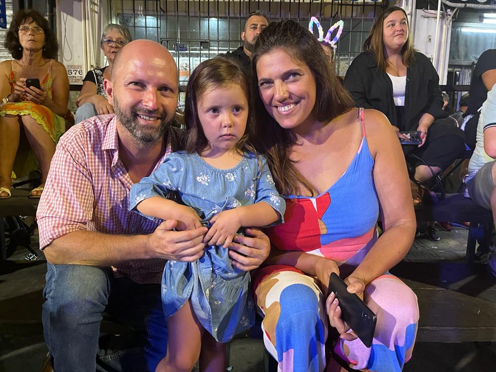 Se realizó el desfile inaugural de Carnaval en Canelones Se realizó el desfile inaugural de Carnaval en Canelones