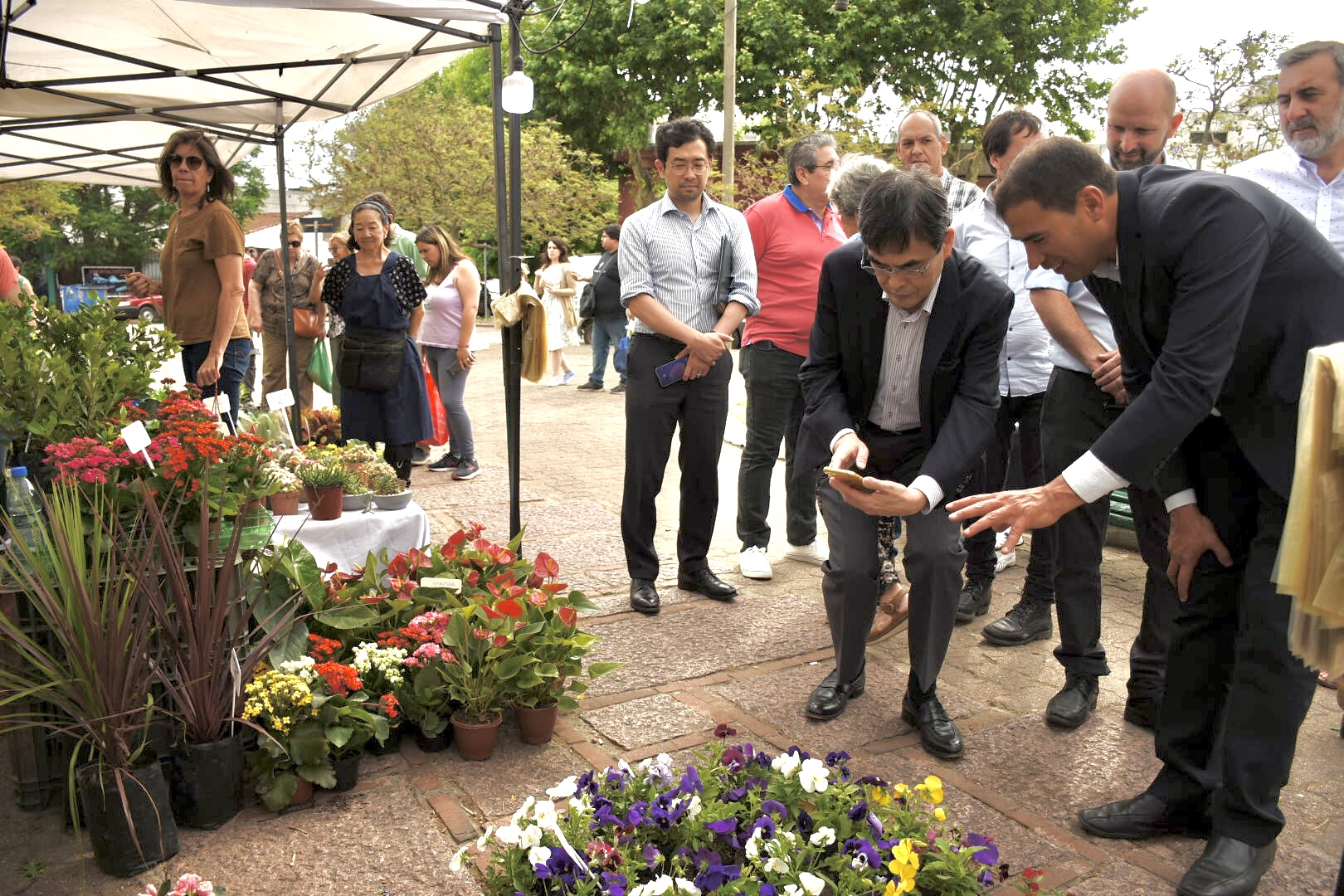 Alcalde de La Paz, Bruno Fernandez, y  Embajador de Japón, Hideki Asari