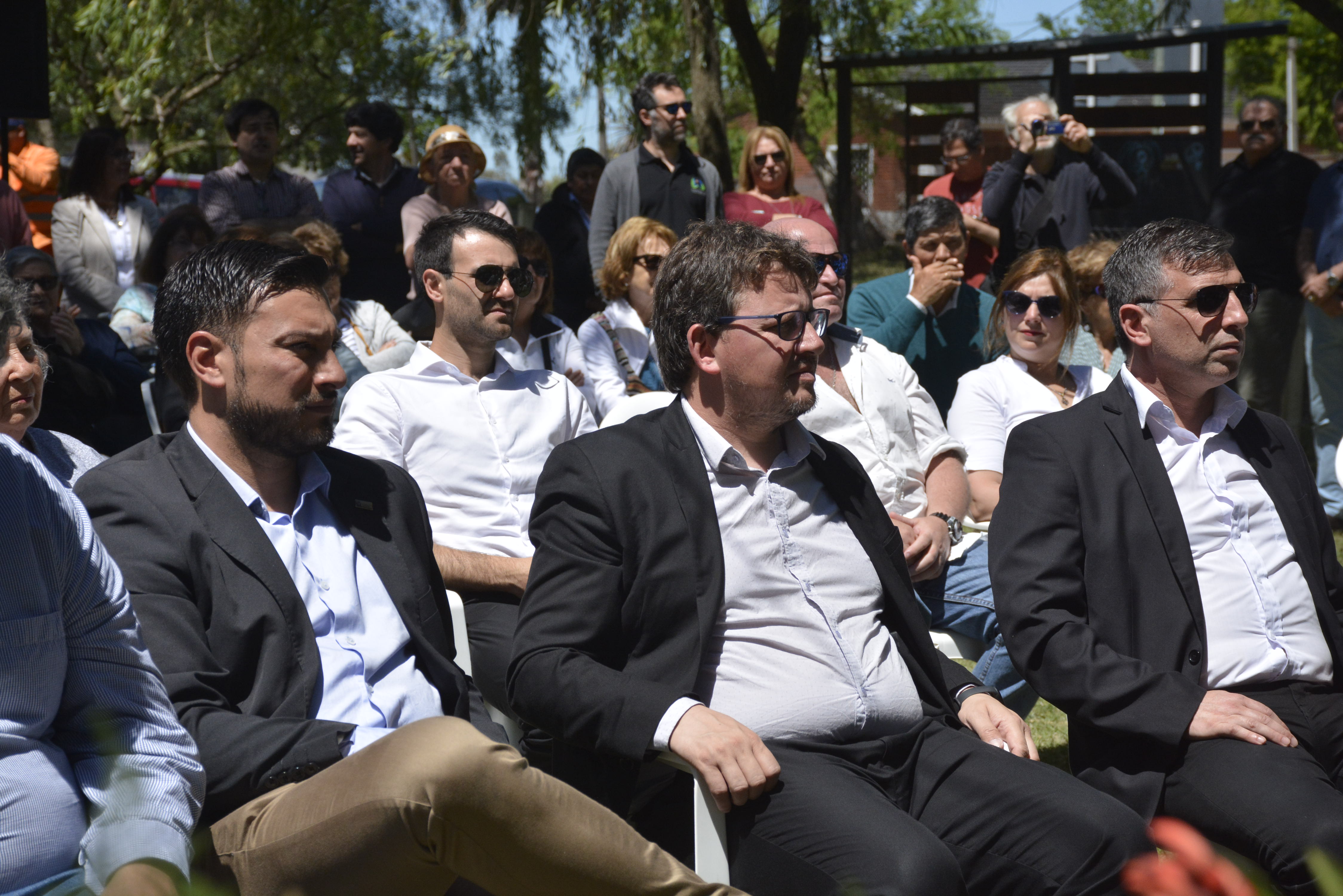Autoridades departamentales, vecinas y vecinos Autoridades departamentales, vecinas y vecinos