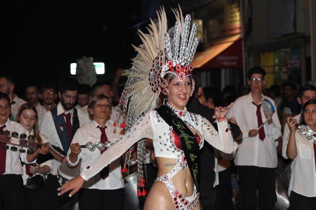 Se realizó el desfile inaugural de Carnaval en Canelones Se realizó el desfile inaugural de Carnaval en Canelones