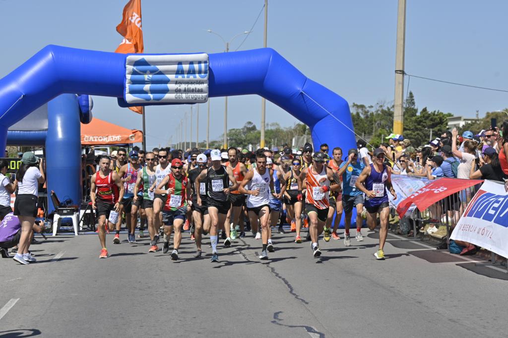 Más de mil atletas participaron de Ciudad de la Costa Corre Más de mil atletas participaron de Ciudad de la Costa Corre