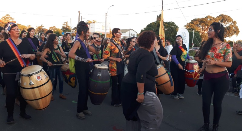 Llamadas Otoñales de Ciudad de la Costa. La comparsa La Fauna Candombe participa del desfile. Llamadas Otoñales de Ciudad de la Costa. La comparsa La Fauna Candombe participa del desfile.