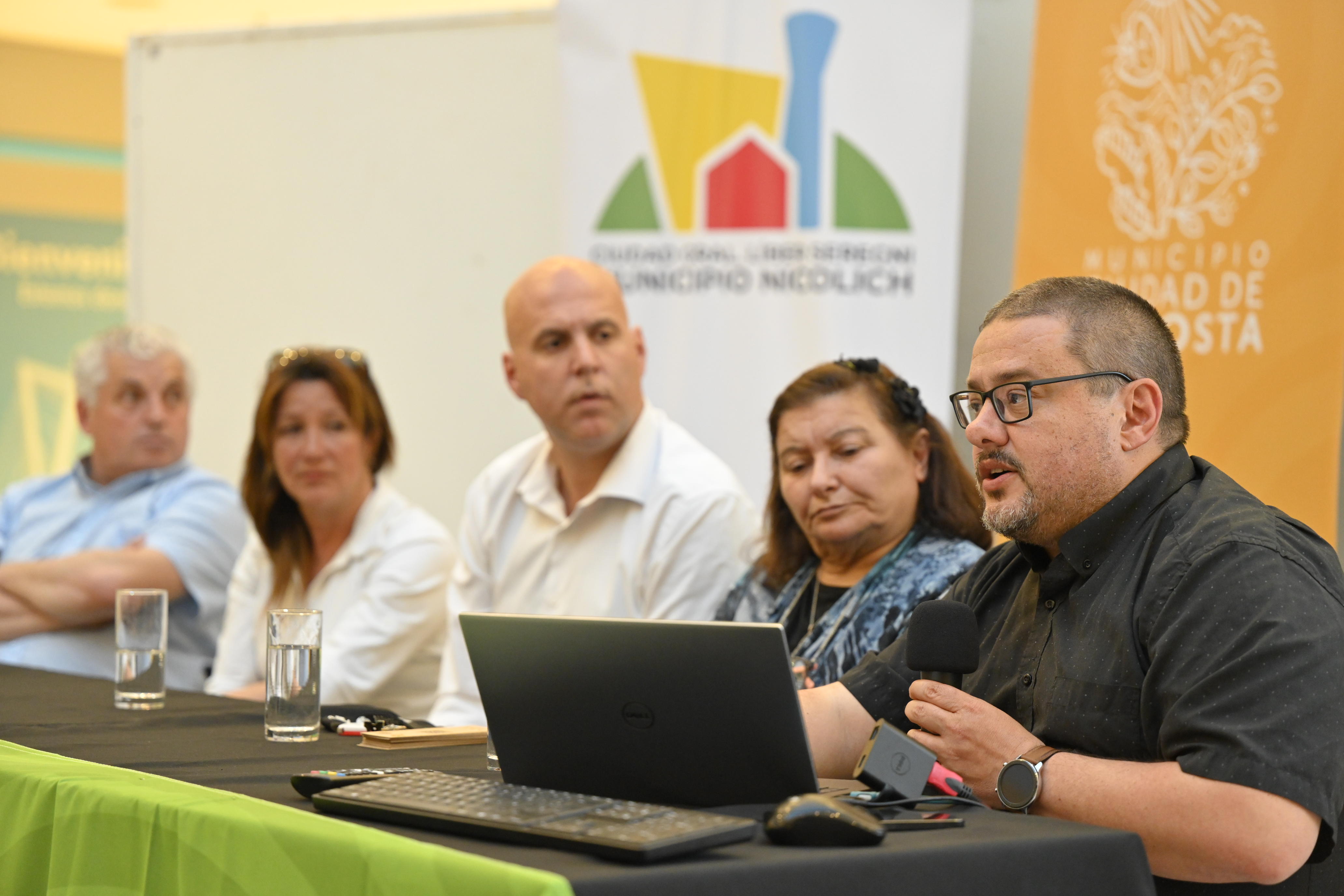 El Gobierno de Canelones continúa ejecutando el Plan Nacional de Limpieza y Gestión de Residuos El Gobierno de Canelones continúa ejecutando el Plan Nacional de Limpieza y Gestión de Residuos