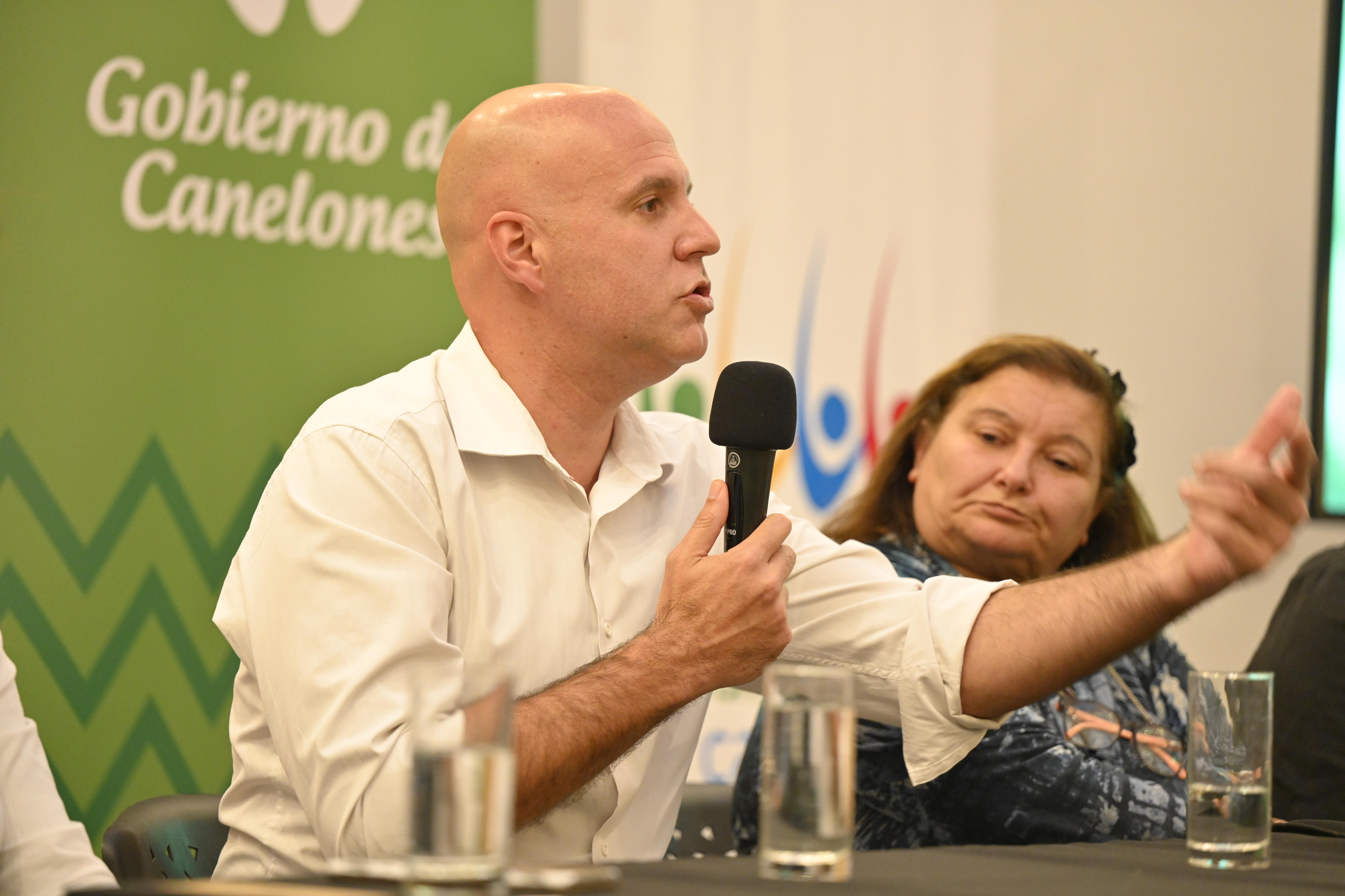 El Gobierno de Canelones continúa ejecutando el Plan Nacional de Limpieza y Gestión de Residuos El Gobierno de Canelones continúa ejecutando el Plan Nacional de Limpieza y Gestión de Residuos