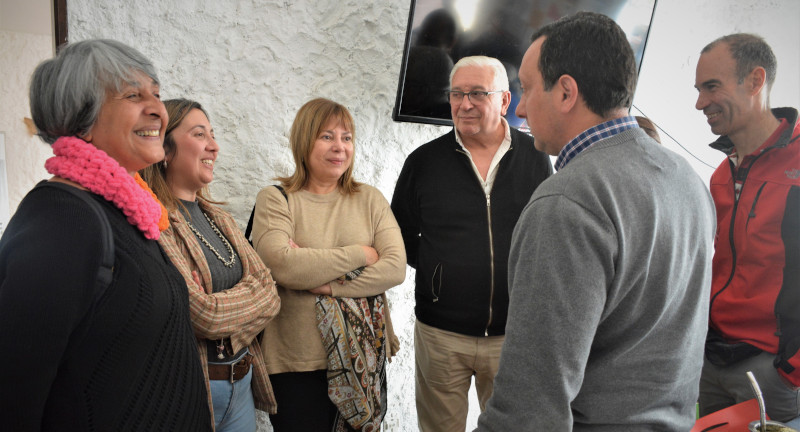 Autoridades de las intendencias de Canelones y Florida recorrieron el centro La Otra Esquina en Las Piedras Autoridades de las intendencias de Canelones y Florida recorrieron el centro La Otra Esquina en Las Piedras