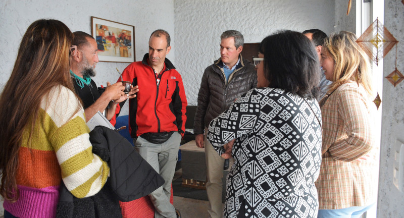 Autoridades de las intendencias de Canelones y Florida recorrieron el centro La Otra Esquina en Las Piedras Autoridades de las intendencias de Canelones y Florida recorrieron el centro La Otra Esquina en Las Piedras
