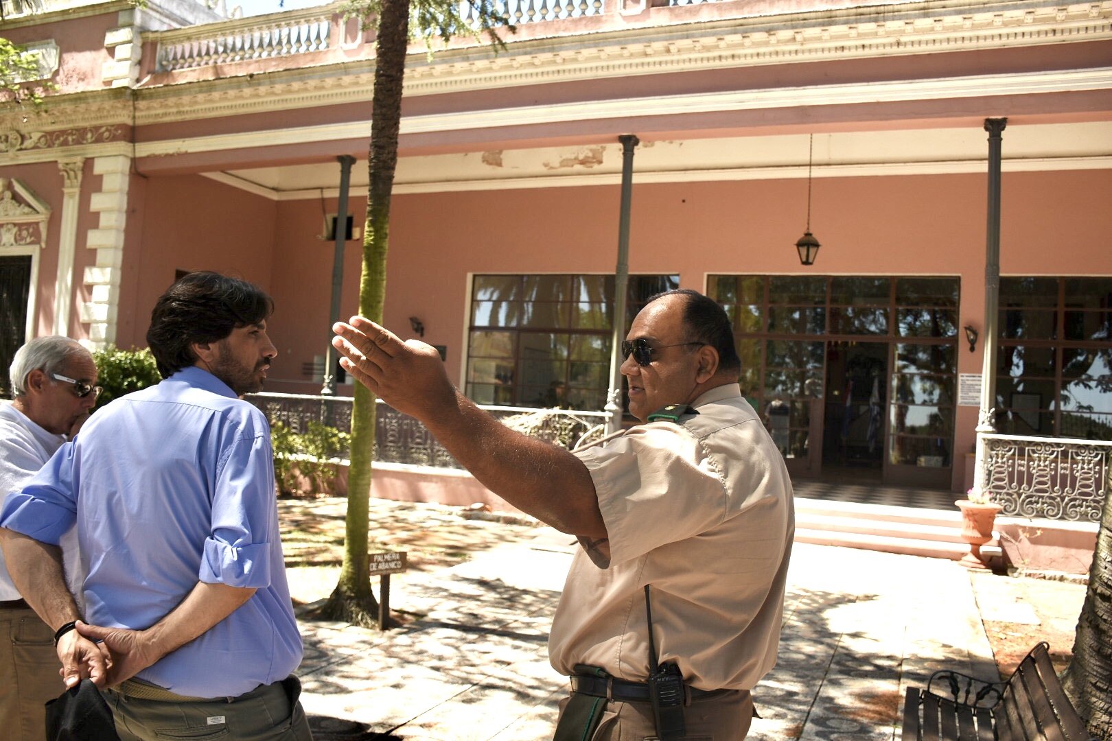 Autoridades en recorrida por el Museo Casona del General Máximo Tajes, Los Cerrillos. Autoridades en recorrida por el Museo Casona del General Máximo Tajes, Los Cerrillos.