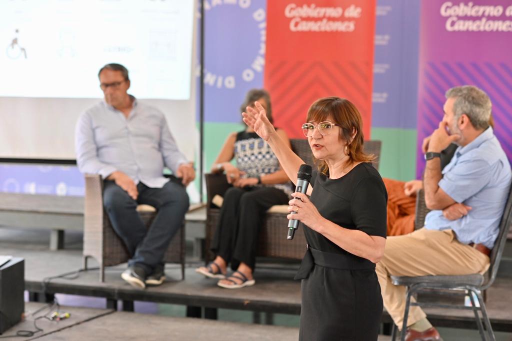 Los derechos que nos unen: Canelones rindió cuentas sobre su compromiso con los derechos humanos Los derechos que nos unen: Canelones rindió cuentas sobre su compromiso con los derechos humanos