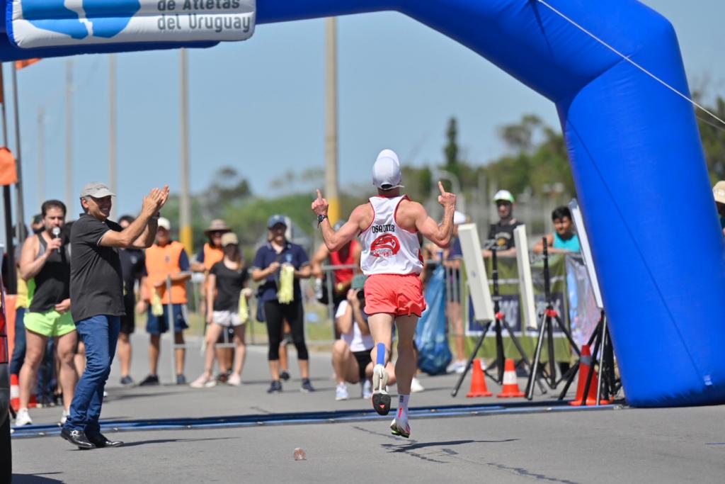 Más de mil atletas participaron de Ciudad de la Costa Corre Más de mil atletas participaron de Ciudad de la Costa Corre