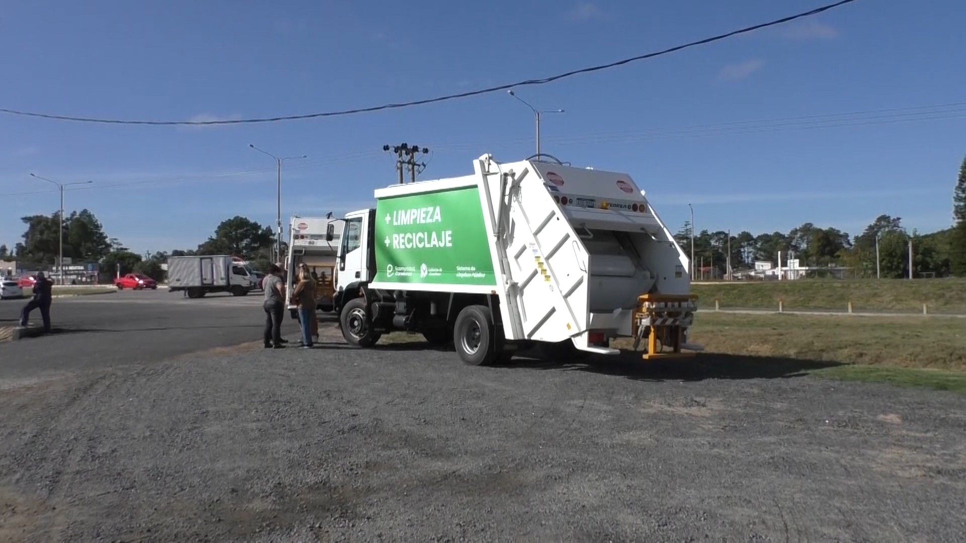 Infraestructura para reciclaje, camiones eléctricos y equipamiento para 200 familias de Salinas Infraestructura para reciclaje, camiones eléctricos y equipamiento para 200 familias de Salinas
