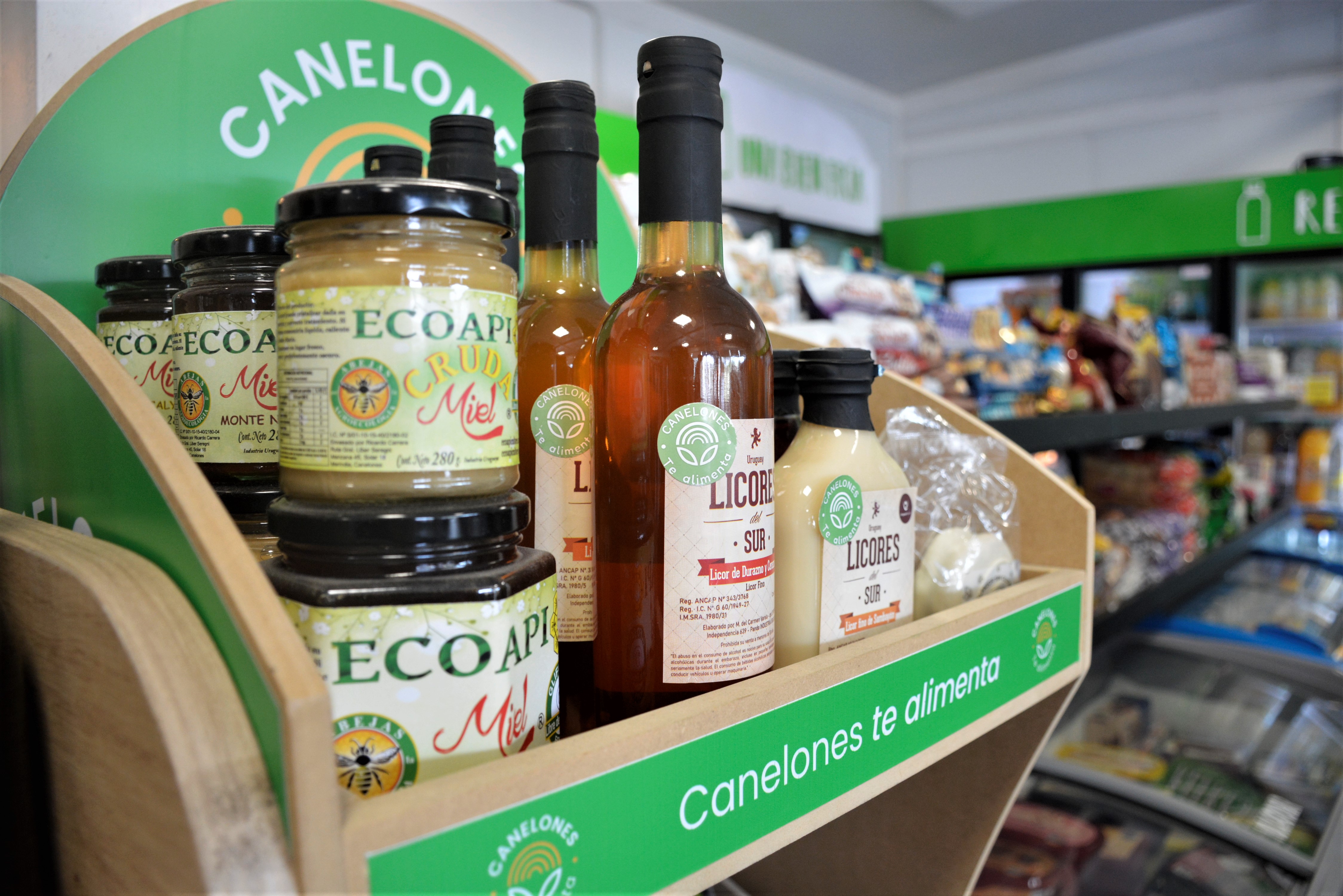 Canelones te alimenta: más de 45 productos se distribuyen en estaciones de servicio del departamento Canelones te alimenta: más de 45 productos se distribuyen en estaciones de servicio del departamento