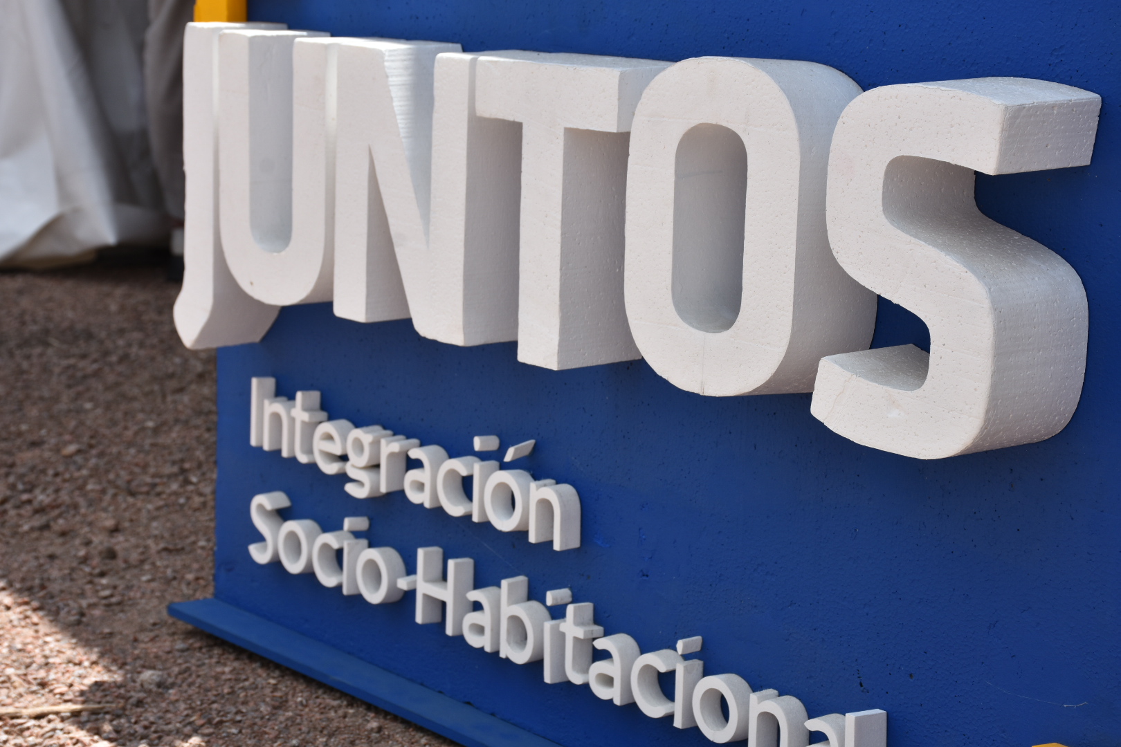 Familias de Barros Blancos, Toledo y Aeroparque cumplieron el sueño de la casa propia Familias de Barros Blancos, Toledo y Aeroparque cumplieron el sueño de la casa propia