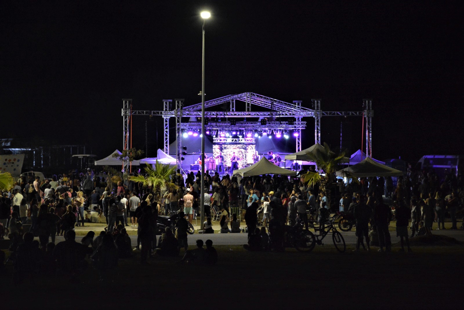 La Paz cerró los festejos de su 150 aniversario con un evento en el Parque Metropolitano La Paz cerró los festejos de su 150 aniversario con un evento en el Parque Metropolitano
