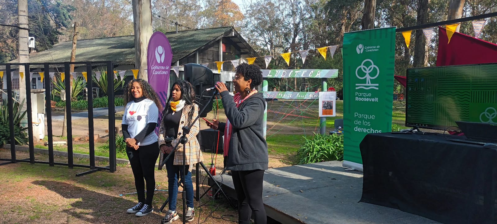 Con la participación de diferentes colectivos se llevó a cabo el lanzamiento departamental del Mes de la Afrodescendencia en el parque Roosevelt Con la participación de diferentes colectivos se llevó a cabo el lanzamiento departamental del Mes de la Afrodescendencia en el parque Roosevelt