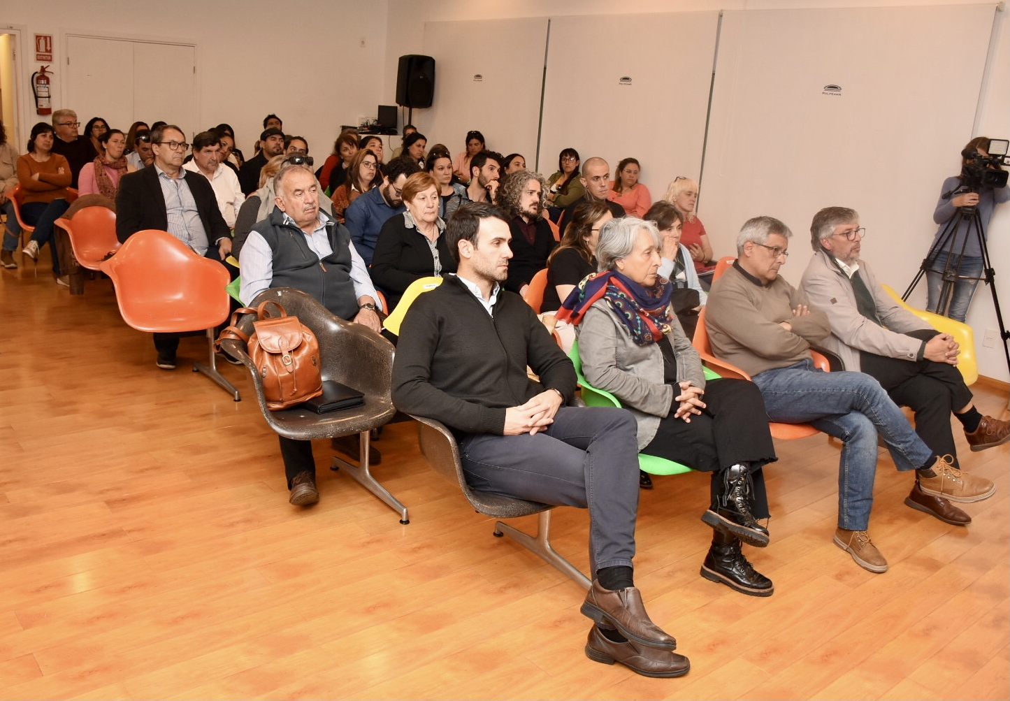 Conversatorio de derecho a la alimentación y seguridad alimentaria de Canelones Conversatorio de derecho a la alimentación y seguridad alimentaria de Canelones