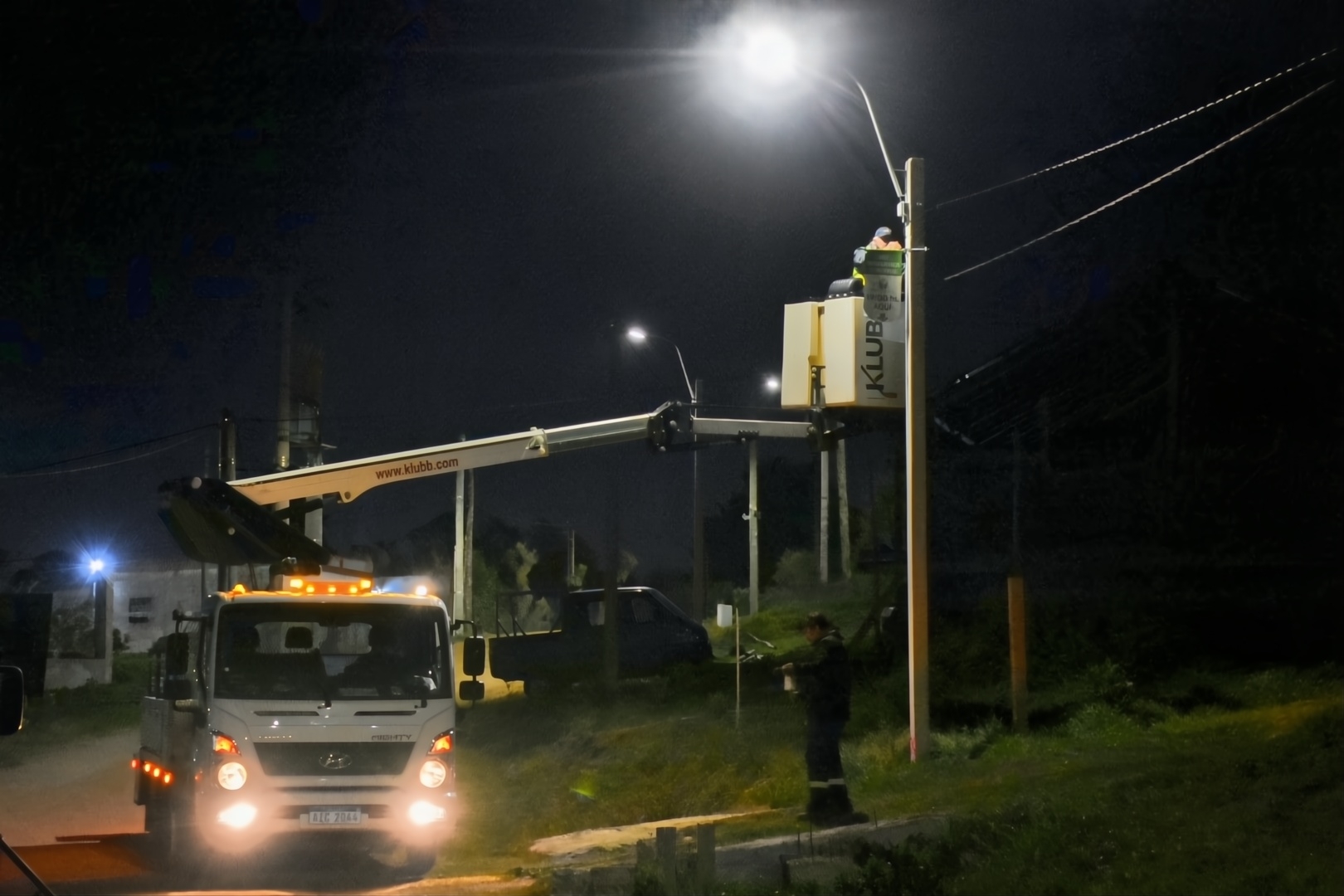 Se inauguraron 70 nuevas luminarias en el barrio Colina Verde de Suárez Se inauguraron 70 nuevas luminarias en el barrio Colina Verde de Suárez