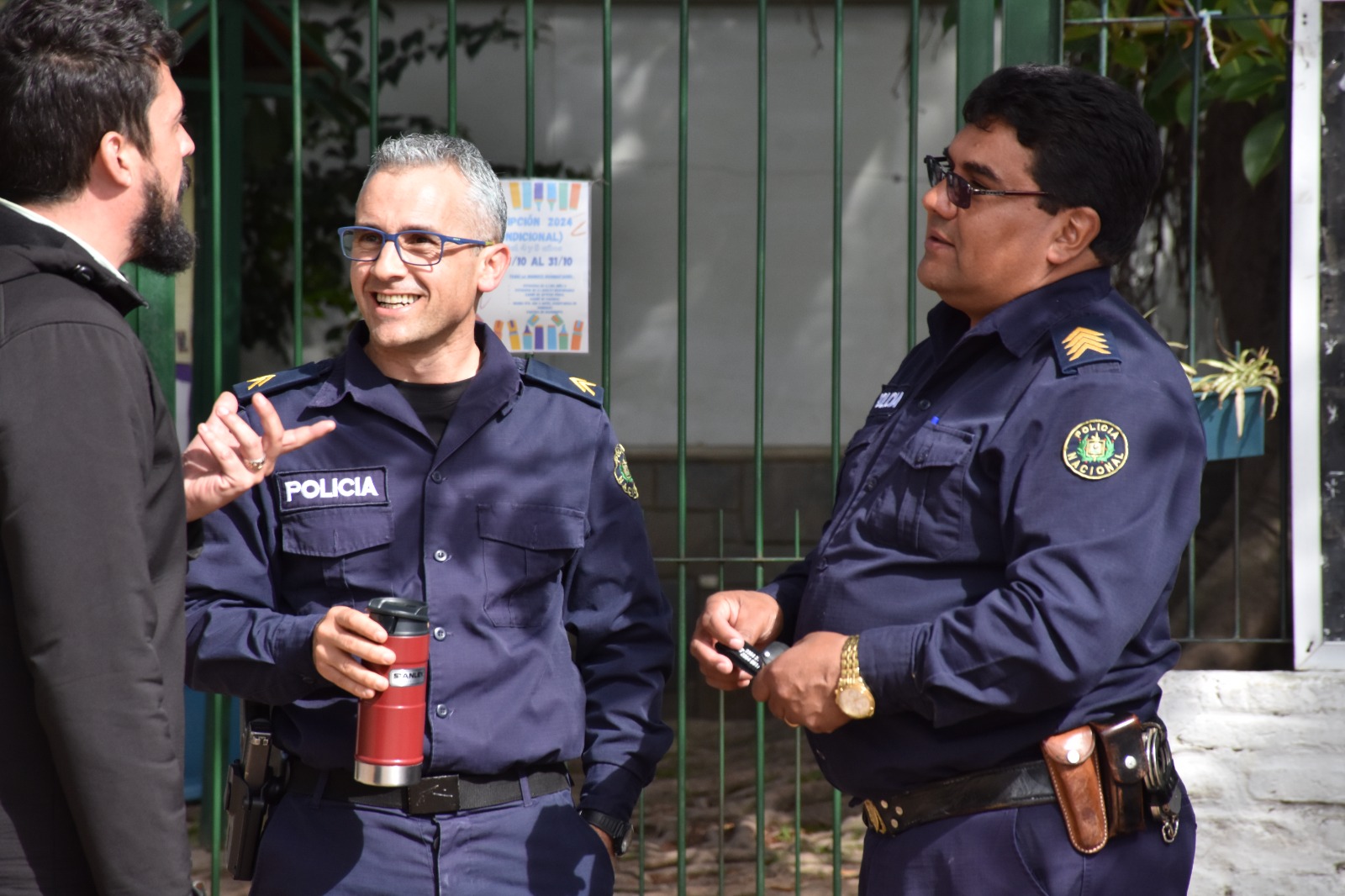 Director de Seguridad y Convivencia de la Intendencia de Canelones, Nicolás Guillenea, Sargento Elvis Rocha y Sub Oficial Mayor Juan Ferreira, Encargado de Policía Comunitaria de Canelones Director de Seguridad y Convivencia de la Intendencia de Canelones, Nicolás Guillenea, Sargento Elvis Rocha y Sub Oficial Mayor Juan Ferreira, Encargado de Policía Comunitaria de Canelones