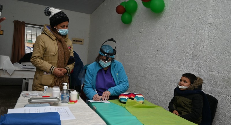 Niños y niñas recibieron atención odontológica en el barrio Villa Felicidad de Progreso Niños y niñas recibieron atención odontológica en el barrio Villa Felicidad de Progreso