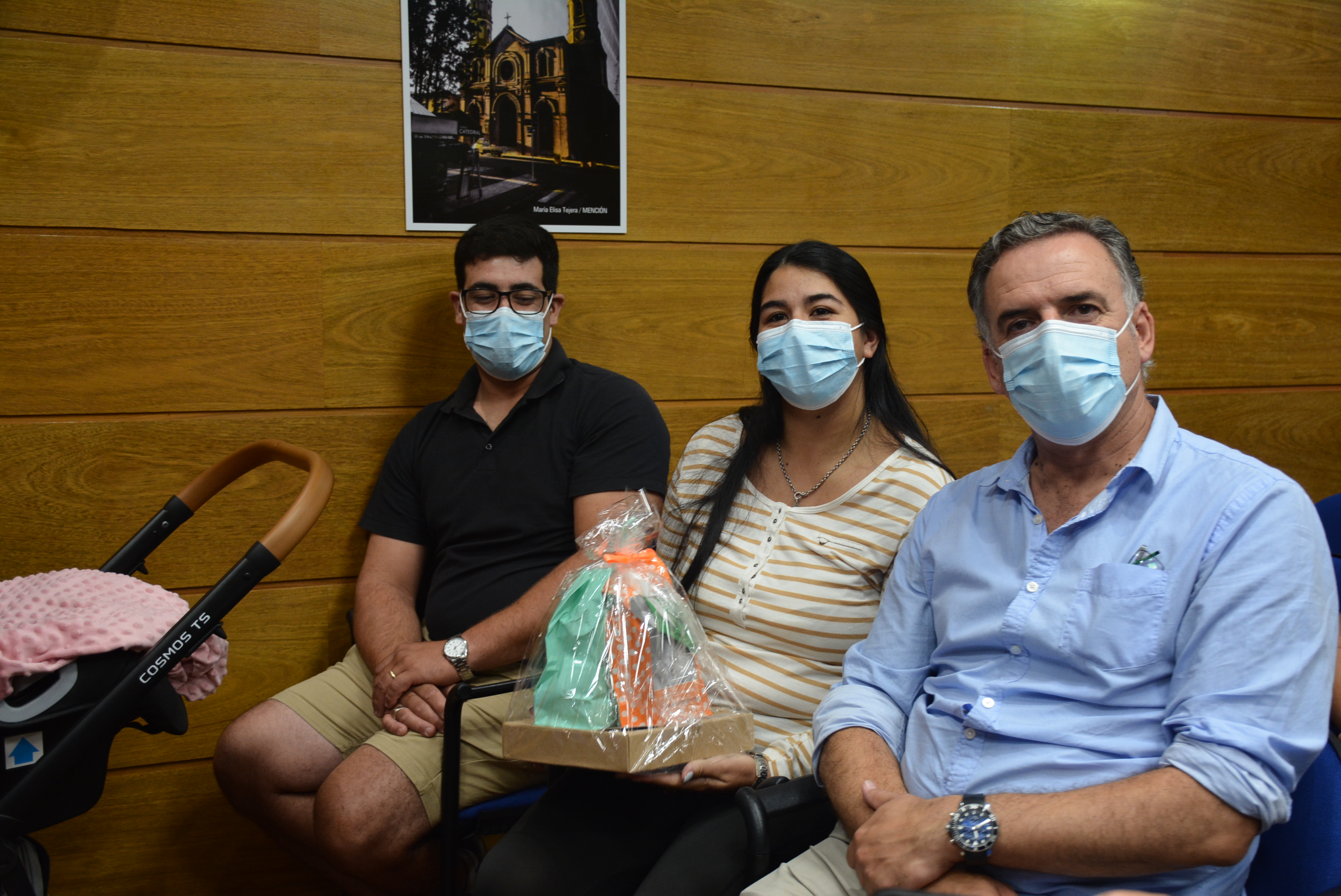 Intendente Orsi participó de entrega de kits de acompañamiento y bienvenida en el área de maternidad de Comeca, en el marco del programa 1000 días de igualdad Intendente Orsi participó de entrega de kits de acompañamiento y bienvenida en el área de maternidad de Comeca, en el marco del programa 1000 días de igualdad