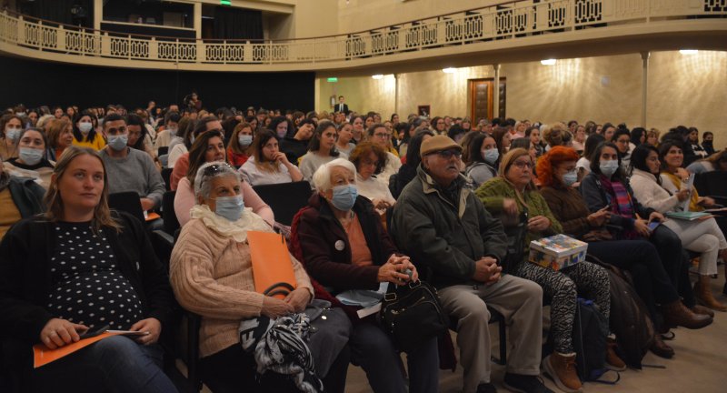 Seminario 1000 días para toda la vida. Desafíos y oportunidades en la gestación y la crianza, desarrollado en el Complejo Cultural Politeama. Seminario 1000 días para toda la vida. Desafíos y oportunidades en la gestación y la crianza, desarrollado en el Complejo Cultural Politeama.