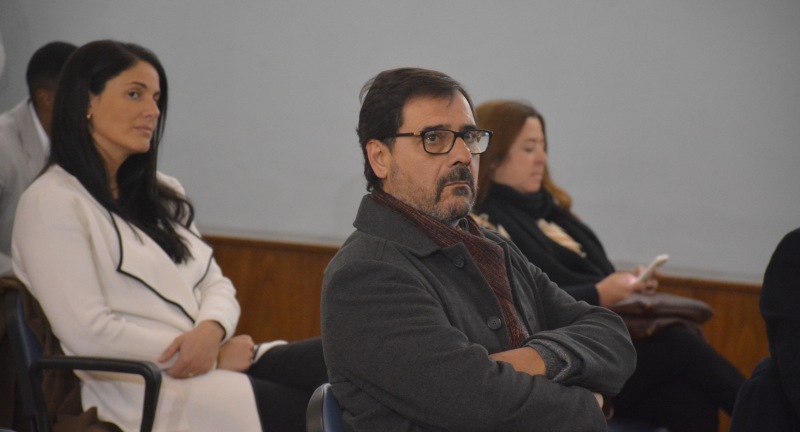 El Coordinador de Gabinete Social del Gobierno de Canelones, Alarico Rodríguez, en evento de adhesión al compromiso por la inclusión de personas con discapacidad en la Cámara de Comercio y Servicios del Uruguay. El Coordinador de Gabinete Social del Gobierno de Canelones, Alarico Rodríguez, en evento de adhesión al compromiso por la inclusión de personas con discapacidad en la Cámara de Comercio y Servicios del Uruguay.