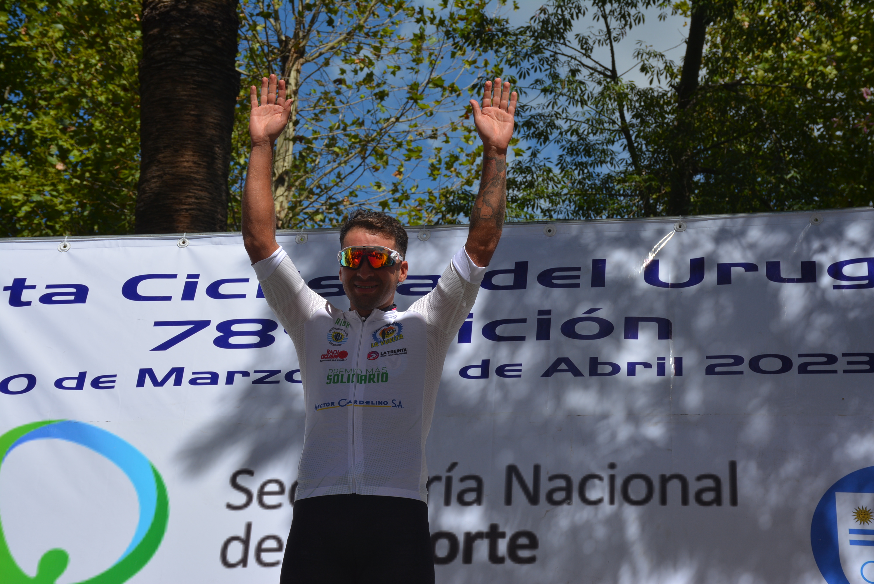 Vuelta Ciclista 2023: llegada de la primera etapa y podio en ciudad de Canelones Vuelta Ciclista 2023: llegada de la primera etapa y podio en ciudad de Canelones